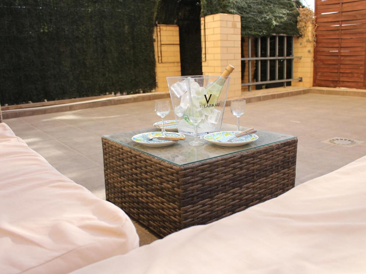 ☆The Peaceful Valencia Homestay☆ W/ Terrace⌘Parking⌘Bbq Dış mekan fotoğraf